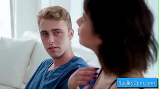 Wak e mucha docente maron huur di piedranan di bola i su tonto dedenan di hundu