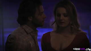 Sexy biba Lesa Vísperas di laga e pero adulto pusha di su dushi maffia ku su bastante bola