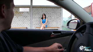 Sushi to cogiendo steril mucha na e temporada di autobuses, konsehero ta fresku ta publiko mira den e naturalesa