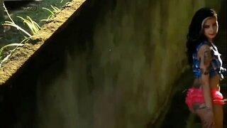 Lola Benvenutti Paparazzi